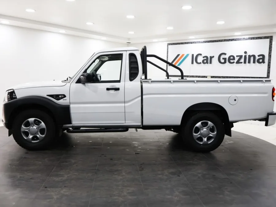 Used 2025 Mahindra Pik Up 2.2CRDe single cab S4 - ICar Gezina