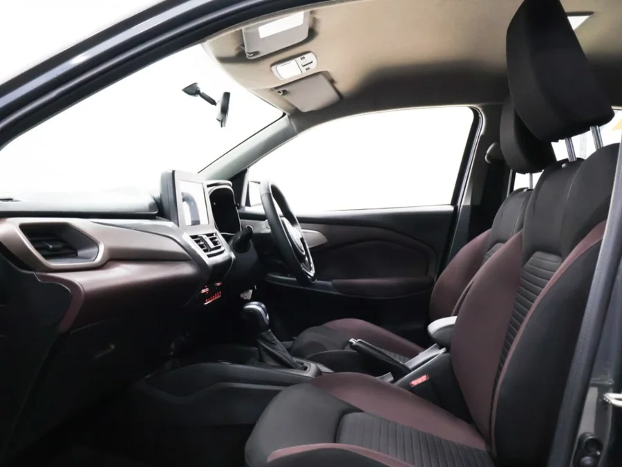 Used 2025 Toyota Starlet Cross 1.5 XS auto - ICar Gezina