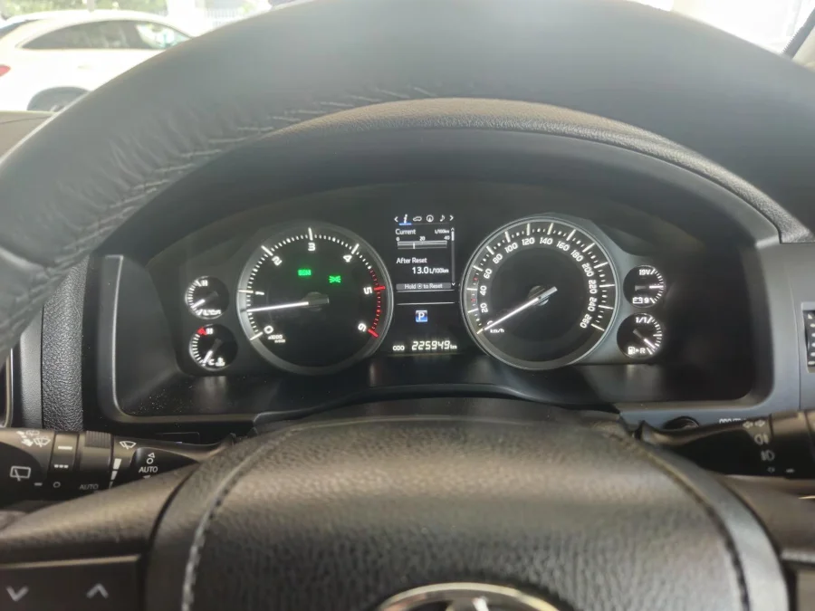 Used 2016 Toyota Land Cruiser 200 4.5D-4D V8 VX - AAG Motors Pty Ltd