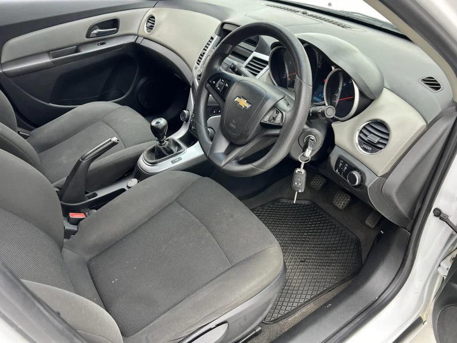 Used 2014 Chevrolet Cruze 1.6 L - EBK Auto Used 2014 Chevrolet Cruze 1.6 L - EBK Auto