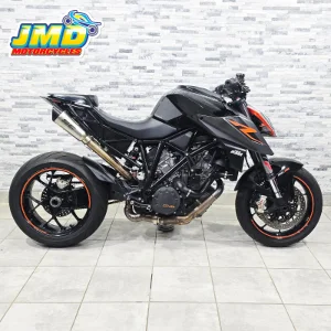 2017 KTM 1290 SUPERDUKE R