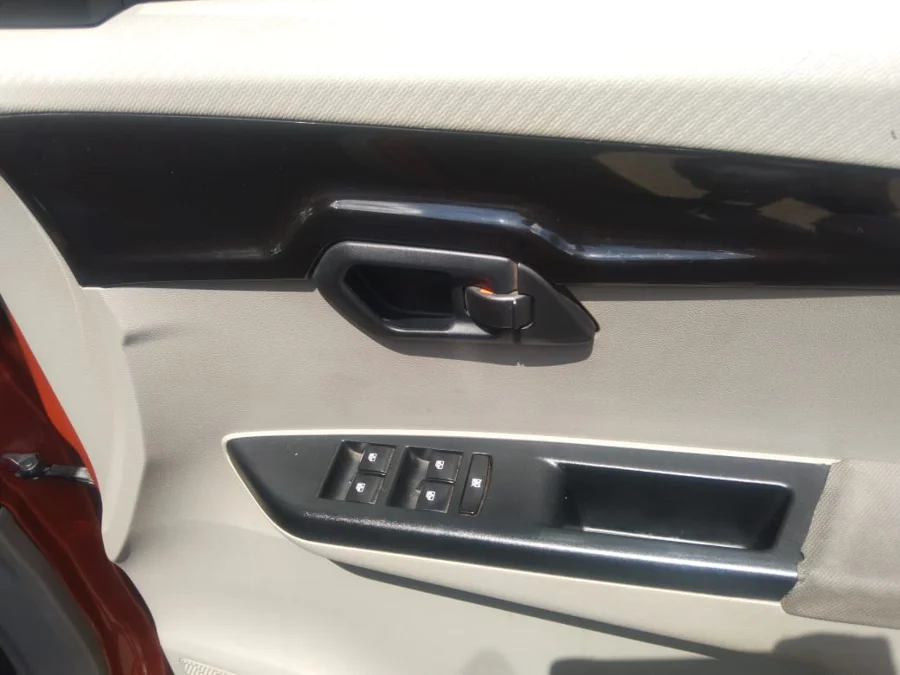 Used 2017 Mahindra KUV100 1.2TD D75 K6+ - Wariz Auto Used 2017 Mahindra KUV100 1.2TD D75 K6+ - Wariz Auto