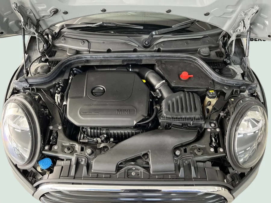 Used 2018 MINI Hatch Cooper Hatch 3-door - Mekor Suzuki Constantiaberg