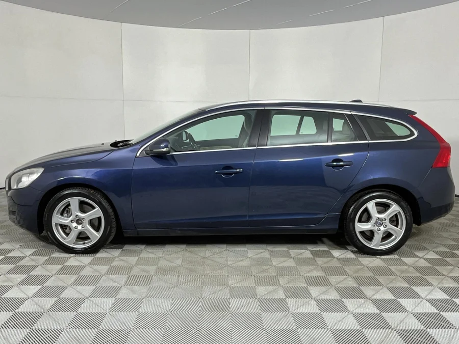 Used 2013 Volvo V60 T6 AWD Elite - WeBuyCars Polokwane