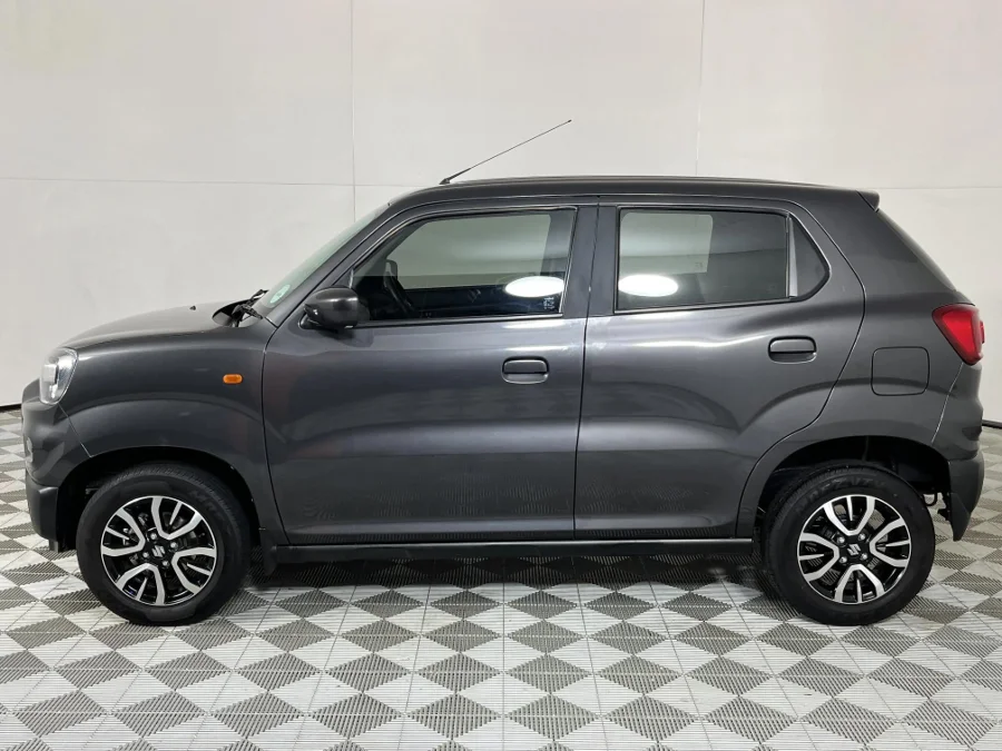 Used 2023 Suzuki S-Presso 1.0 S-Edition auto - WeBuyCars Montana