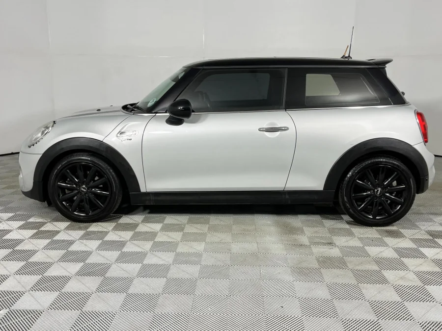 Used 2018 MINI Hatch Cooper S Hatch 3-door Seven 7 auto - WeBuyCars Montana