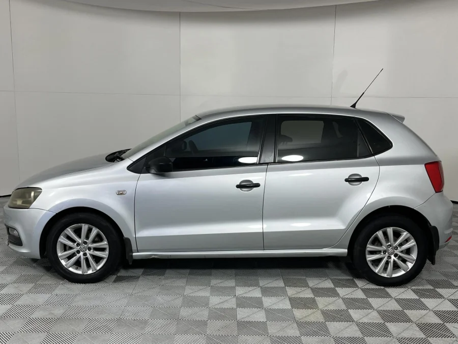 Used 2019 Volkswagen Polo Vivo hatch 1.4 Trendline - WeBuyCars Mbombela