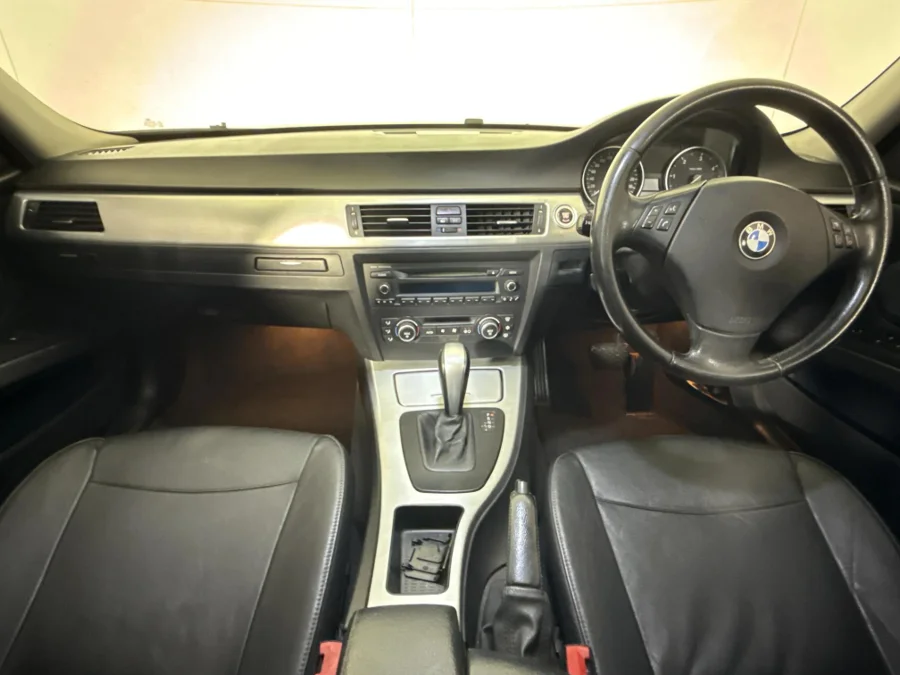 Used 2009 BMW 3 Series 330d Innovations auto - WeBuyCars Midstream Used 2009 BMW 3 Series 330d Innovations auto - WeBuyCars Midstream
