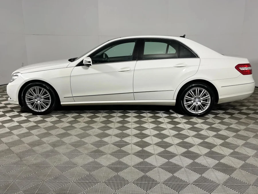 Used 2010 Mercedes-Benz E-Class E300 Elegance - WeBuyCars Montana