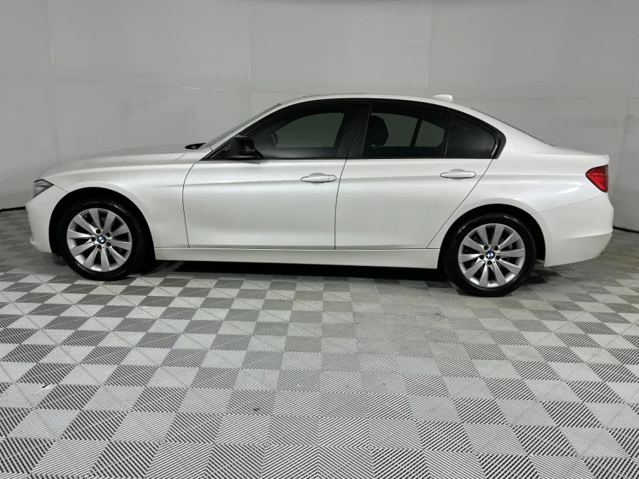 Used 2015 BMW 3 Series 320i sports-auto - WeBuyCars Silverlakes