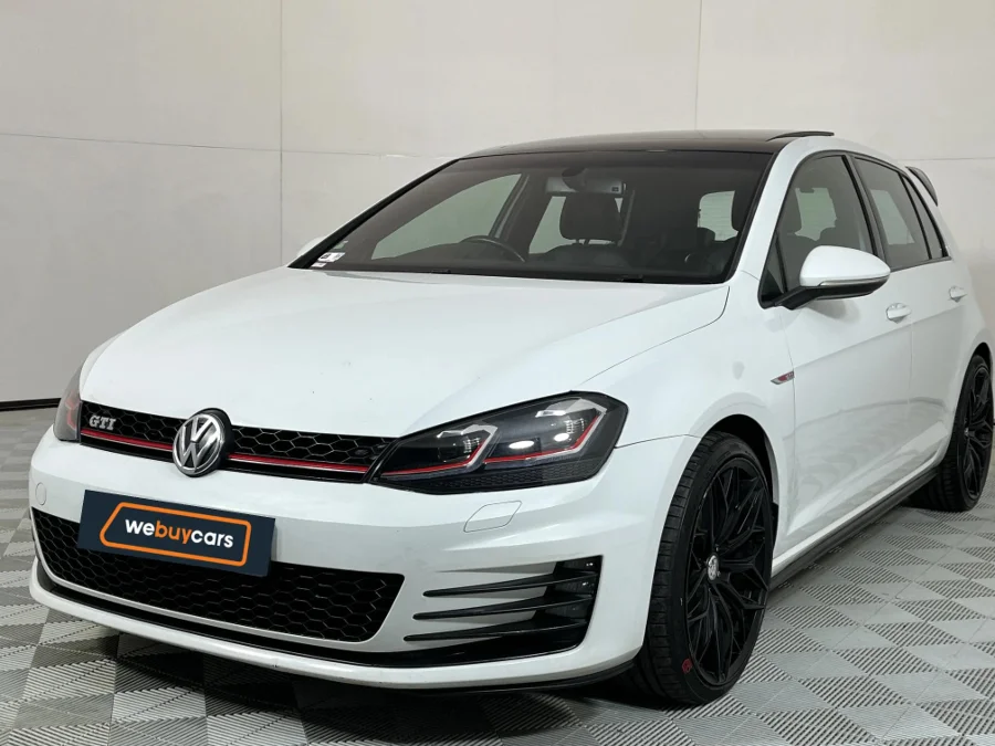 Used 2015 Volkswagen Golf GTI auto - WeBuyCars Montana