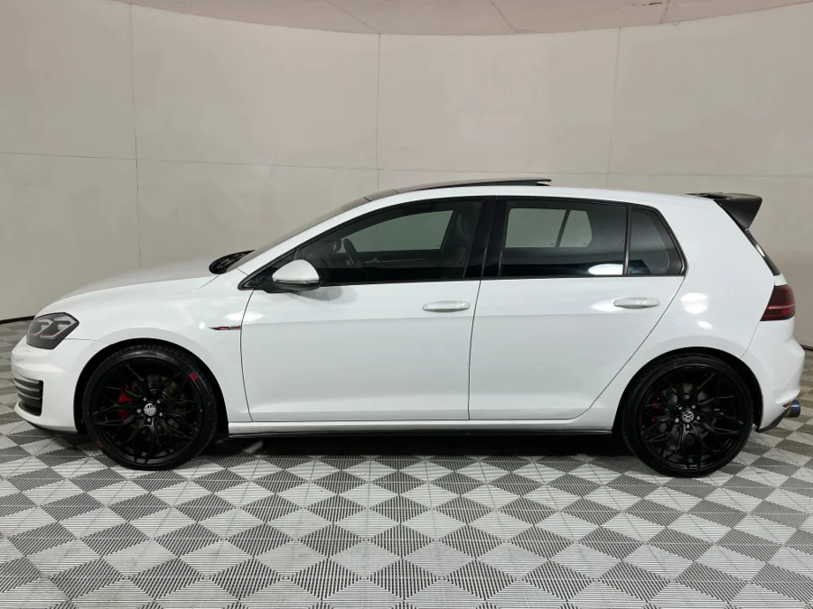 Used 2015 Volkswagen Golf GTI auto - WeBuyCars Montana