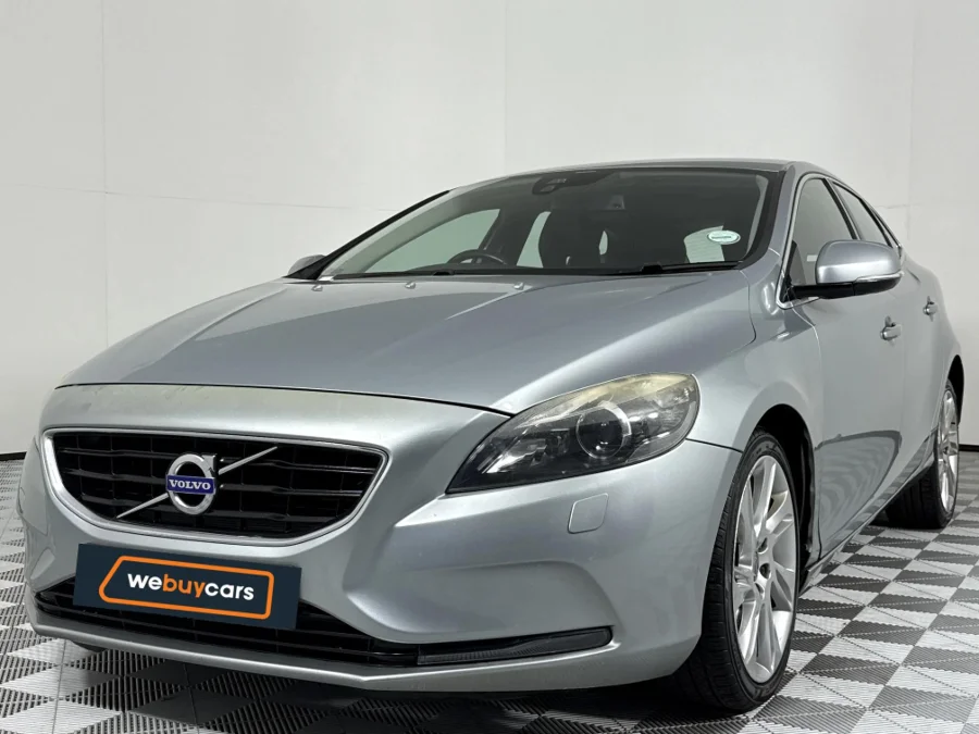 Used 2013 Volvo V40 T4 Elite auto - WeBuyCars Vereeniging