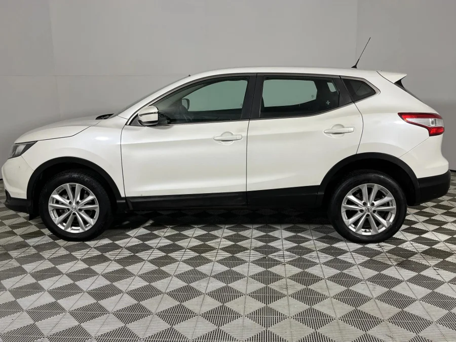 Used 2017 Nissan Qashqai 1.2T Visia - WeBuyCars Germiston
