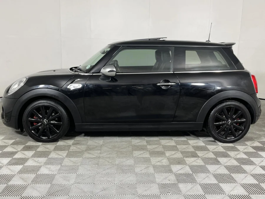 Used 2015 MINI Hatch Cooper S Hatch 3-door Seven 7 auto - WeBuyCars Montana