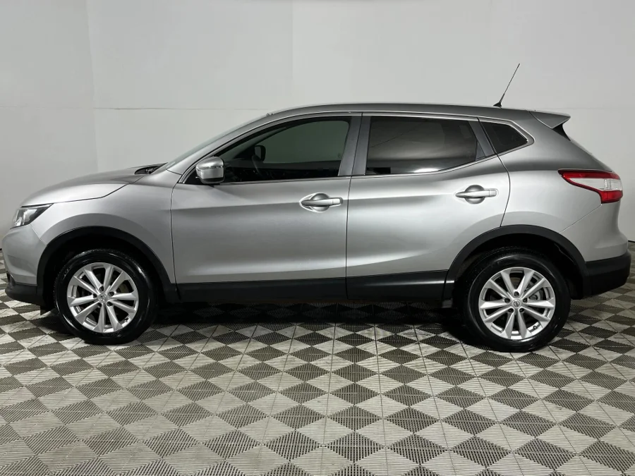 Used 2015 Nissan Qashqai 1.2T Visia - WeBuyCars Germiston