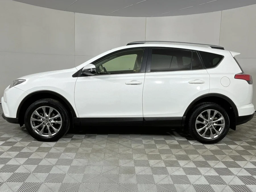 Used 2016 Toyota RAV4 2.2D-4D AWD VX - WeBuyCars Polokwane