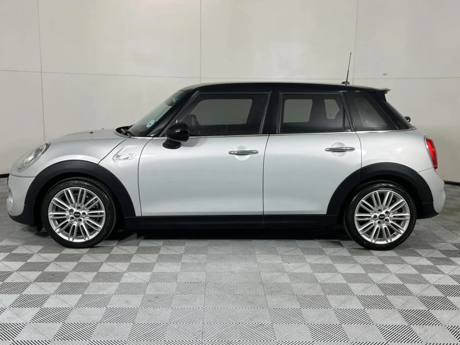 Used 2015 MINI Hatch Cooper S Hatch 5-door Seven 7 auto - WeBuyCars Silverlakes