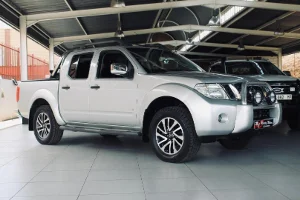 Used 2016 Nissan Navara 3.0dCi V6 double cab 4x4 LE