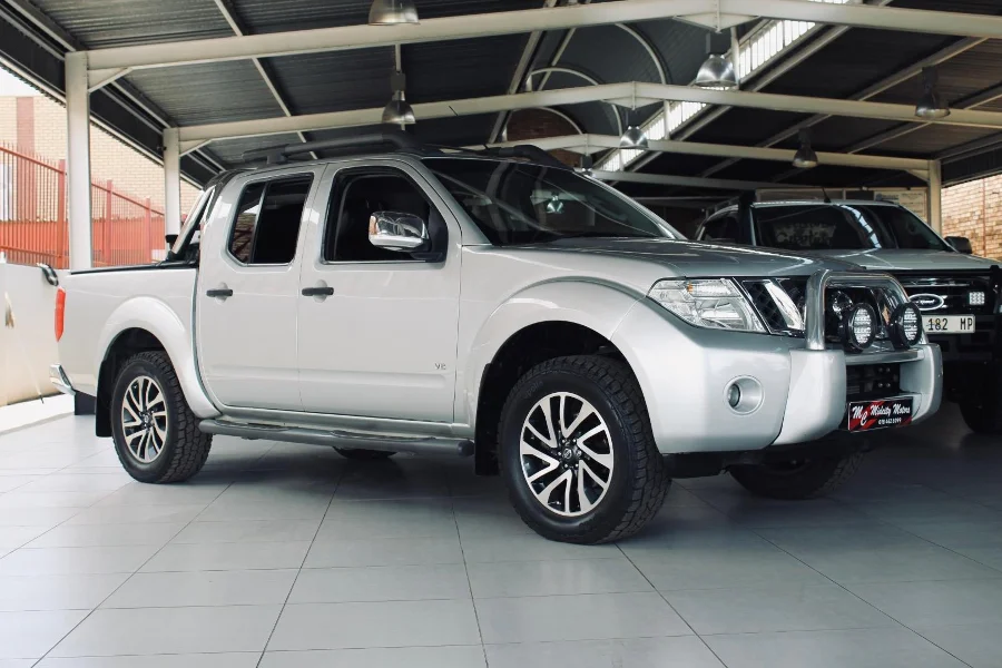 Used 2016 Nissan Navara 3.0dCi V6 double cab 4x4 LE - Midcity Motors Klerksdorp