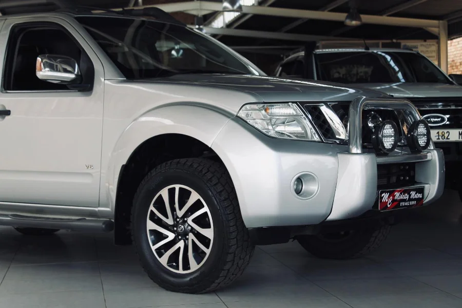 Used 2016 Nissan Navara 3.0dCi V6 double cab 4x4 LE - Midcity Motors Klerksdorp