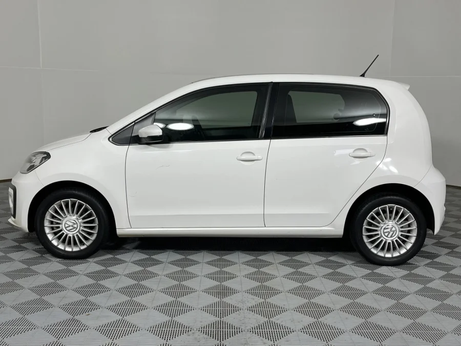 Used 2017 Volkswagen up! move up! 5-door 1.0 - WeBuyCars Montana