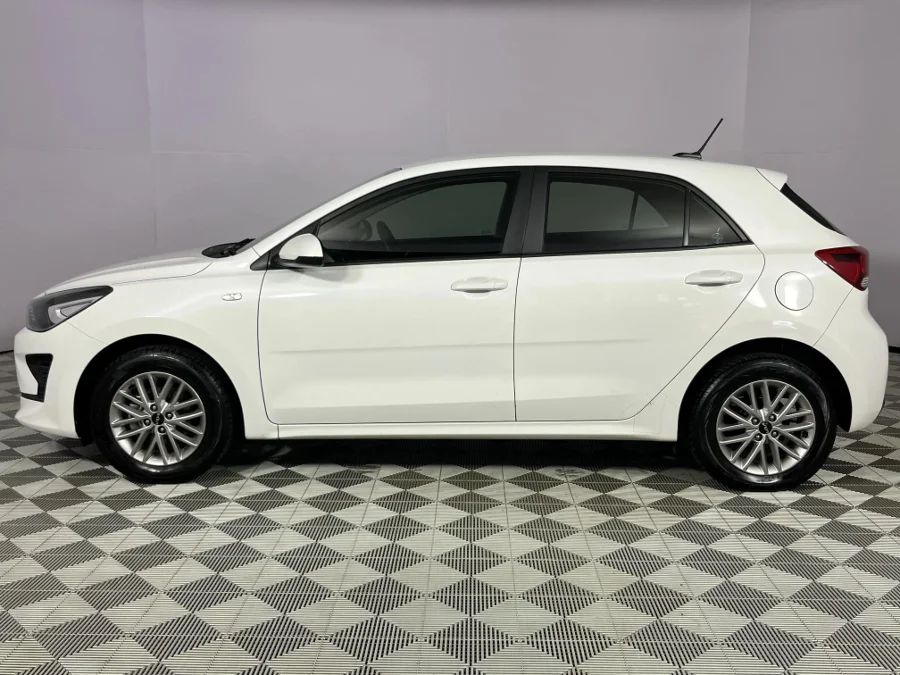 Used 2023 Kia Rio hatch 1.2 LS - WeBuyCars The Dome Used 2023 Kia Rio hatch 1.2 LS - WeBuyCars The Dome