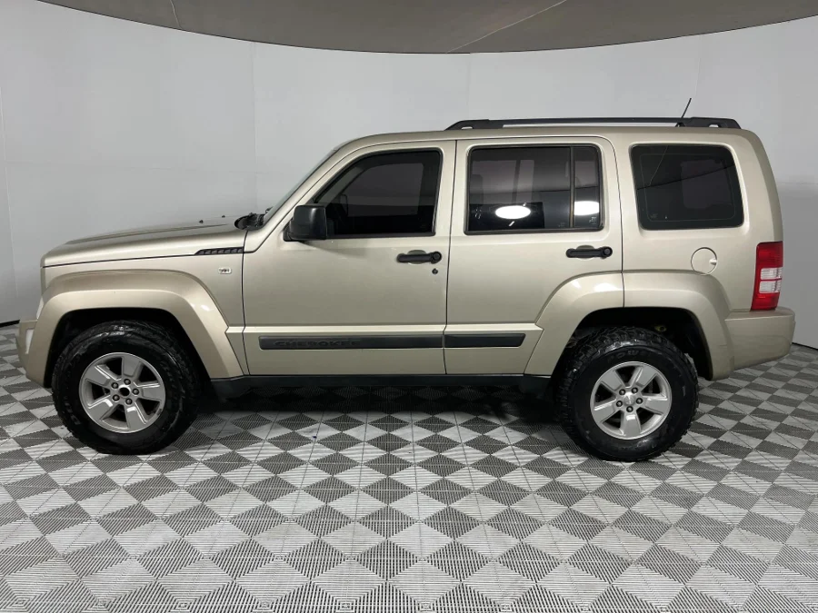 Used 2011 Jeep Cherokee 3.7L Sport - WeBuyCars Gqeberha