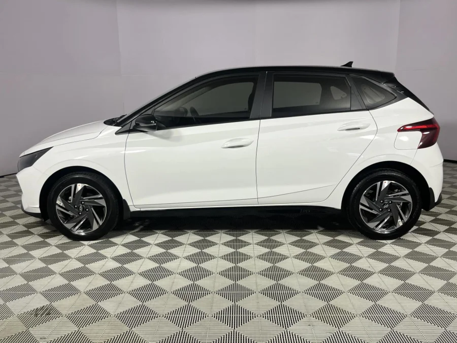 Used 2023 Hyundai i20 1.2 Fluid - WeBuyCars Durban