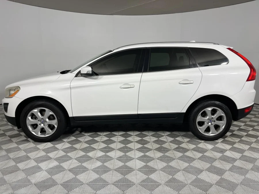 Used 2013 Volvo XC60 T5 Essential - WeBuyCars Gqeberha