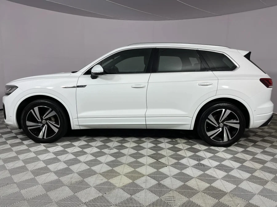 Used 2019 Volkswagen Touareg V6 TDI Executive R-Line - WeBuyCars The Dome Used 2019 Volkswagen Touareg V6 TDI Executive R-Line - WeBuyCars The Dome