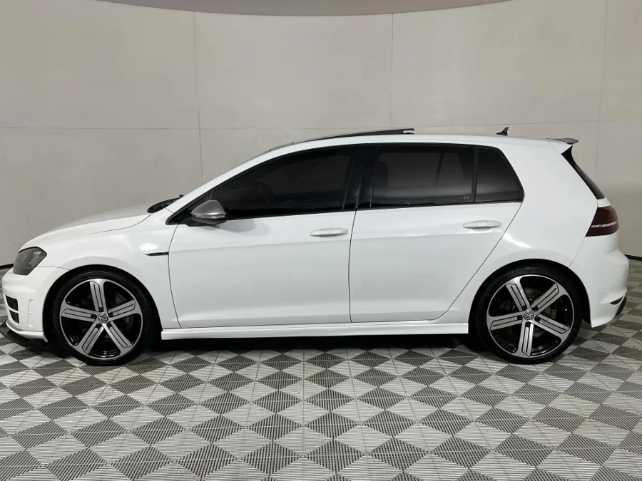 Used 2016 Volkswagen Golf R auto - WeBuyCars Montana