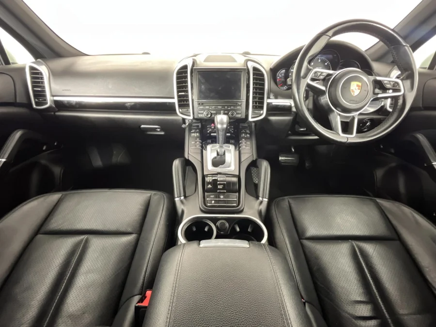 Used 2016 Porsche Cayenne diesel - WeBuyCars Montana