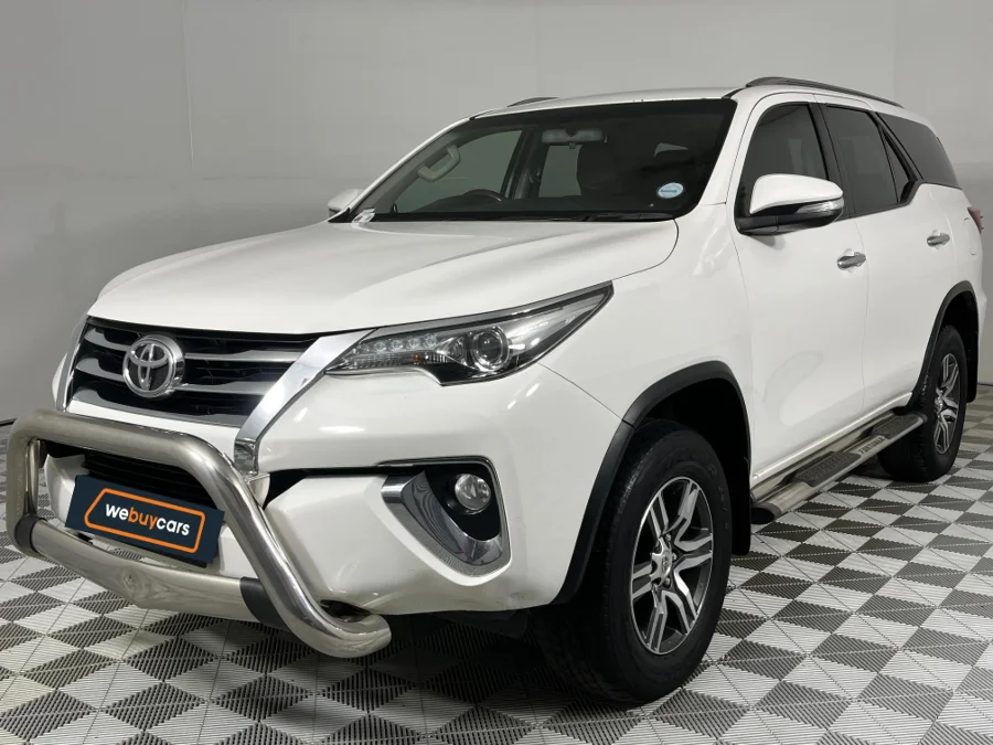 Used 2016 Toyota Fortuner 2.8GD-6 4x4 auto - WeBuyCars Montana