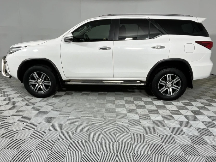 Used 2016 Toyota Fortuner 2.8GD-6 4x4 auto - WeBuyCars Montana