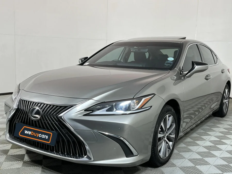 Used 2020 Lexus ES 250 EX - WeBuyCars Montana