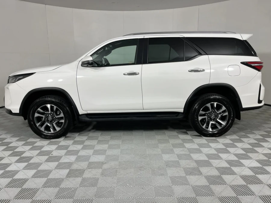 Used 2024 Toyota Fortuner 2.8GD-6 4x4 VX - WeBuyCars Gqeberha