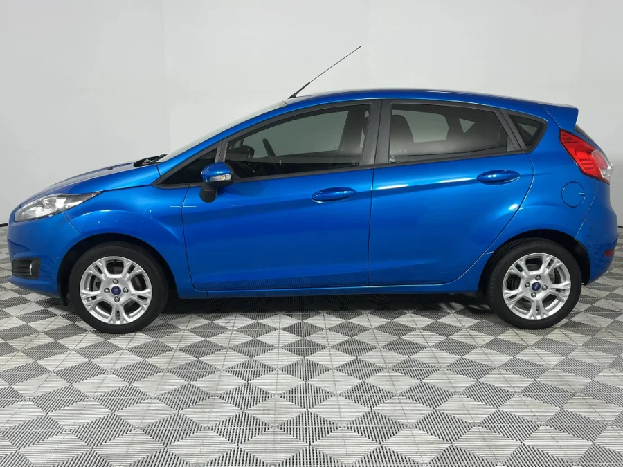 Used 2016 Ford Fiesta 5-door 1.5TDCi Trend - WeBuyCars Richmond