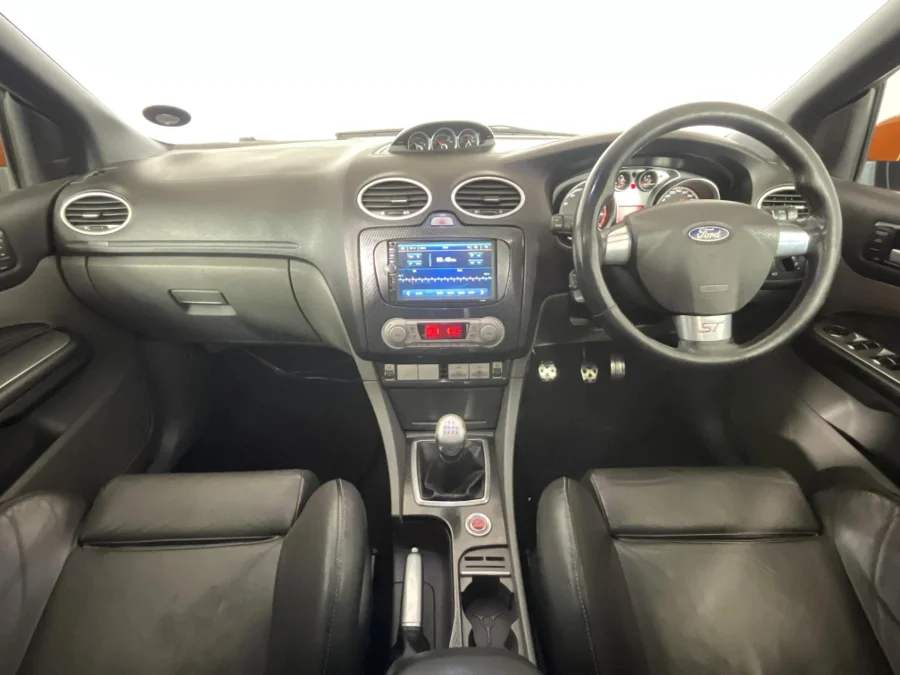 Used 2010 Ford Focus ST 5-door - WeBuyCars Richmond