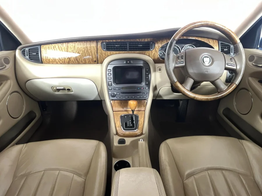 Used 2010 Jaguar X-Type 3.0 SE automatic - WeBuyCars Richmond Used 2010 Jaguar X-Type 3.0 SE automatic - WeBuyCars Richmond