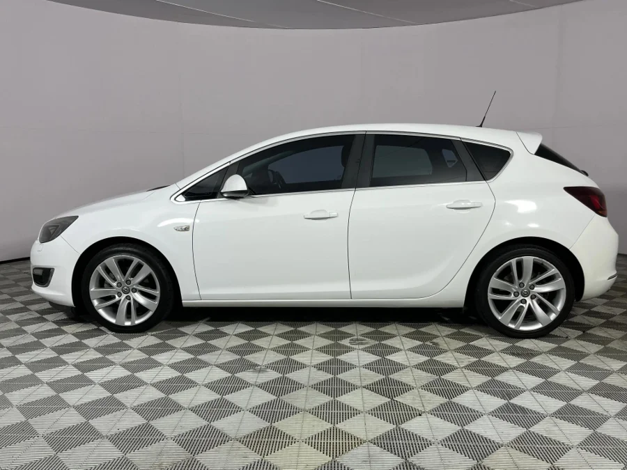 Used 2016 Opel Astra hatch 1.6T Sport - WeBuyCars Brackenfell Cape Town