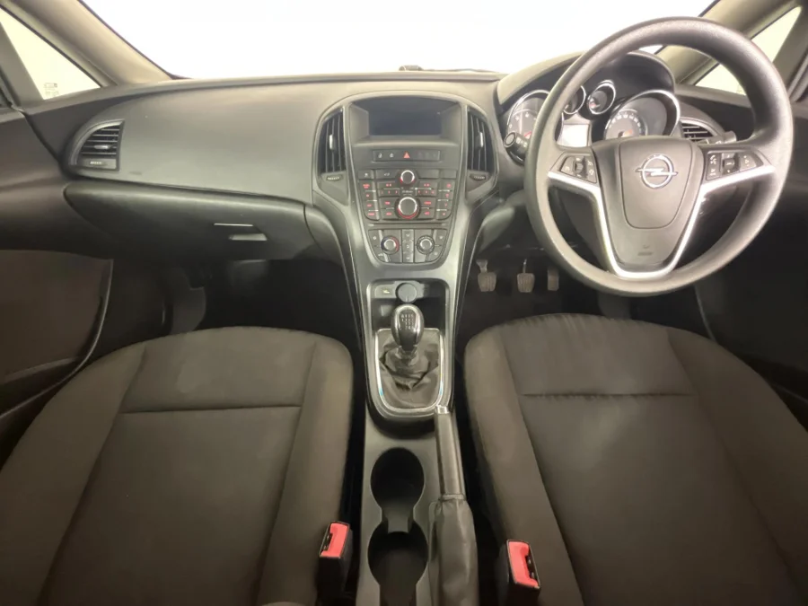 Used 2016 Opel Astra sedan 1.4 Turbo Essentia - WeBuyCars Riverhorse Used 2016 Opel Astra sedan 1.4 Turbo Essentia - WeBuyCars Riverhorse