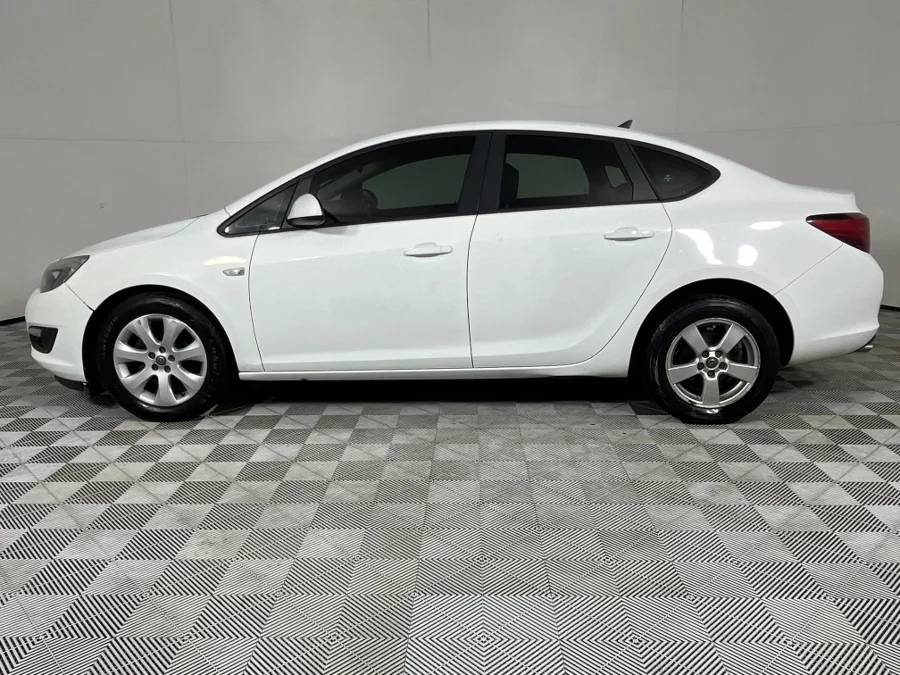 Used 2016 Opel Astra sedan 1.4 Turbo Essentia - WeBuyCars Riverhorse Used 2016 Opel Astra sedan 1.4 Turbo Essentia - WeBuyCars Riverhorse