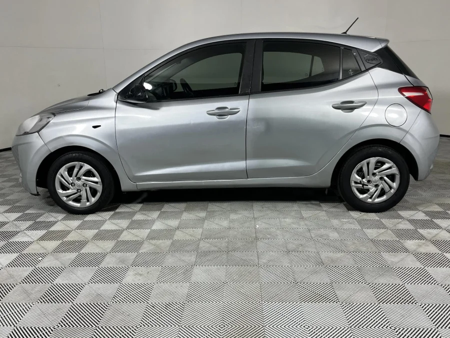Used 2020 Hyundai Grand i10 1.0 hatch Motion manual - WeBuyCars Riverhorse