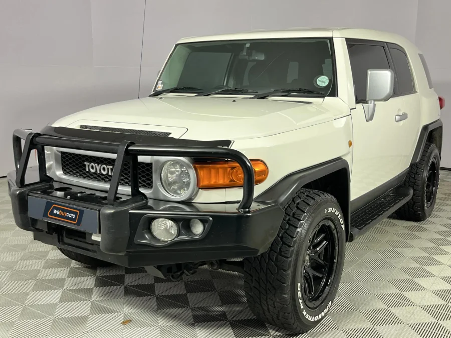 Used 2013 Toyota FJ Cruiser - WeBuyCars The Dome