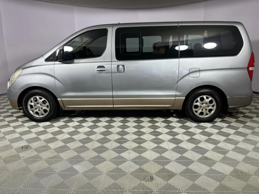 Used 2011 Hyundai H-1 2.5VGTi bus GLS - WeBuyCars Durban