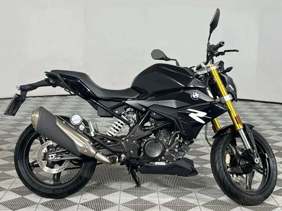 Used 2025 BMW C G 310 R Cosmic Black - WeBuyCars Richmond