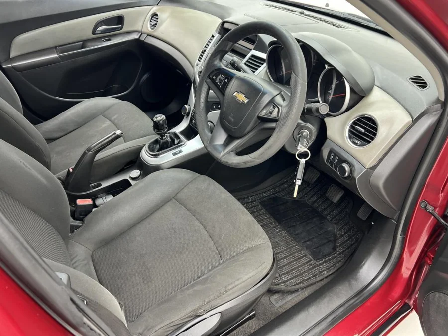 Used 2014 Chevrolet Cruze 1.6 L - EBK Auto