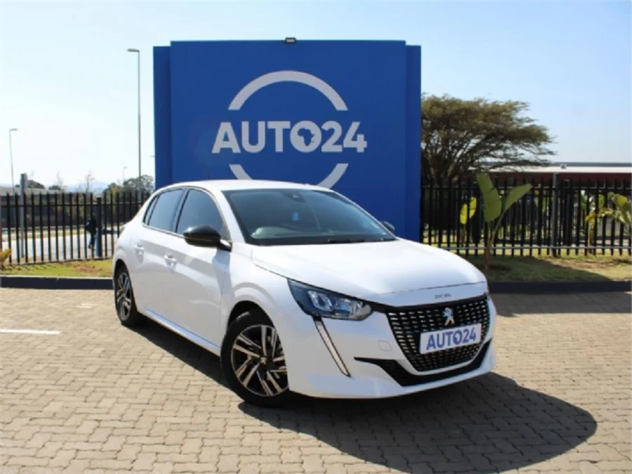 Used 2024 Peugeot 208 1.2T Allure manual - Auto 24