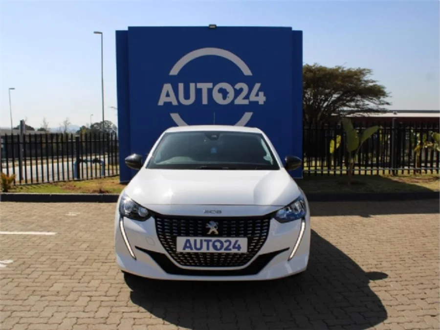 Used 2024 Peugeot 208 1.2T Allure manual - Auto 24